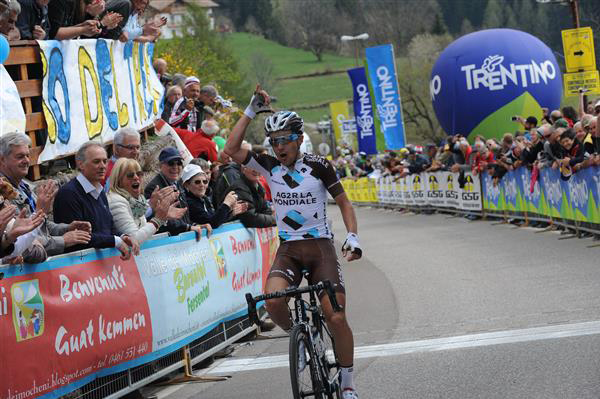 Domenico Pozzovivo wins stage 3